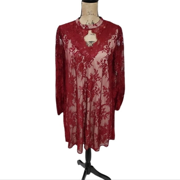 Andre by Unit Nude‎ & Burgundy Red Lace Swing Skater Party Mini Dress Size Small - Picture 1 of 7